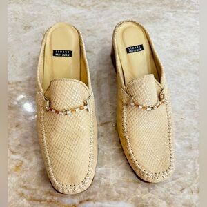 Stuart Weitzman Tan snake leather jeweled Mules Refined Comfort heel